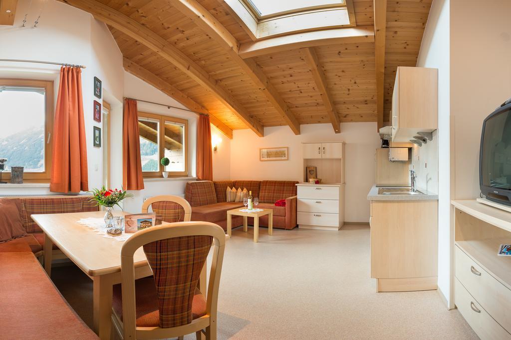 Haus Fernblick Hotel Neustift im Stubaital Phòng bức ảnh